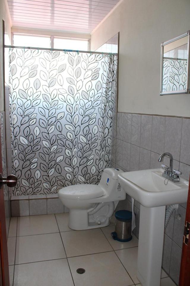מסאיה Hostal Libertad מראה חיצוני תמונה